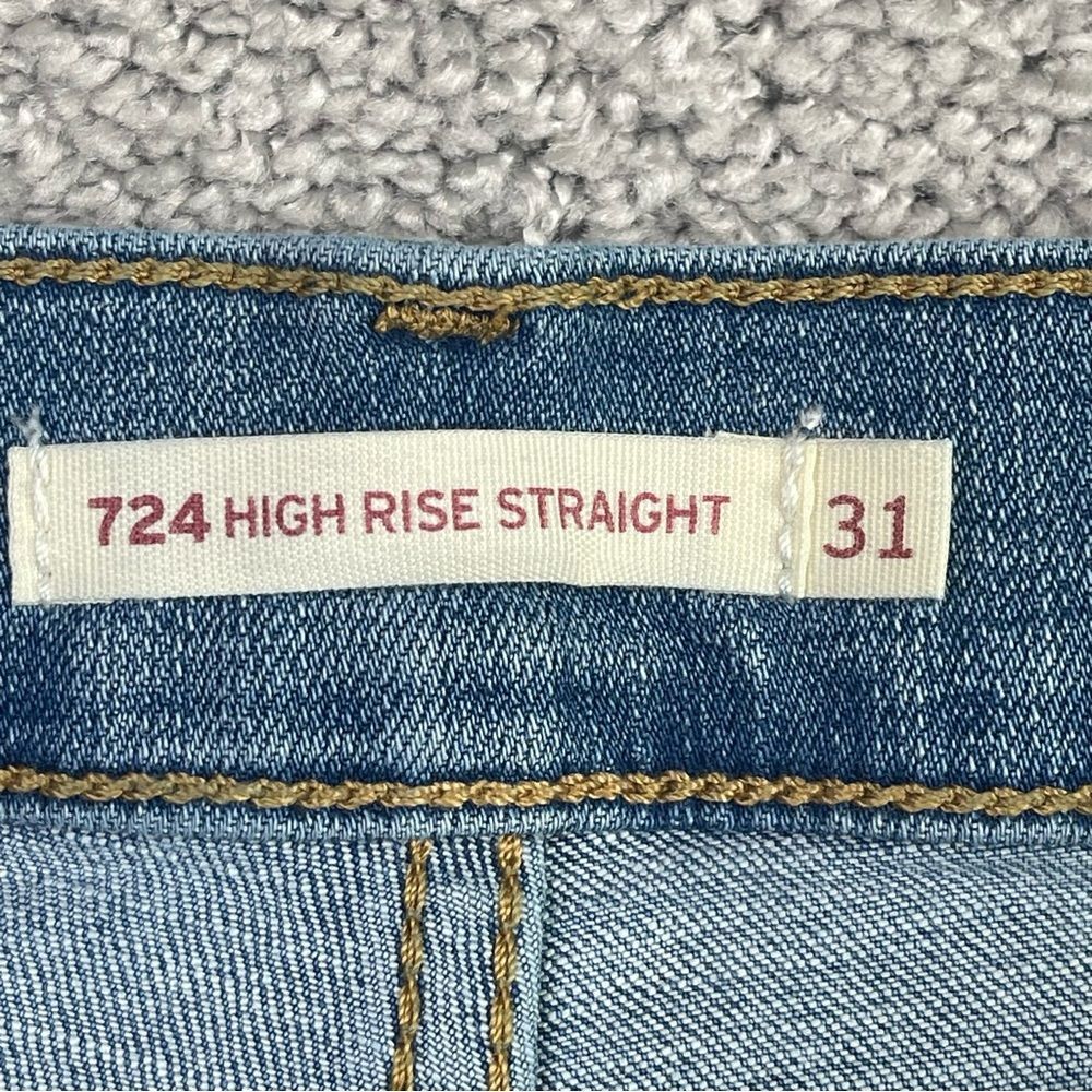 Levi's 724 Jeans Women's 31 Blue Straight High Rise Medium Wash Distressed Denim - Picture 3 of 11